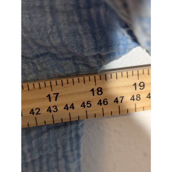 Sim & Sam Short Sleeve Lightweight Denim Button Up Shirt Size M - Picture 4 of 4